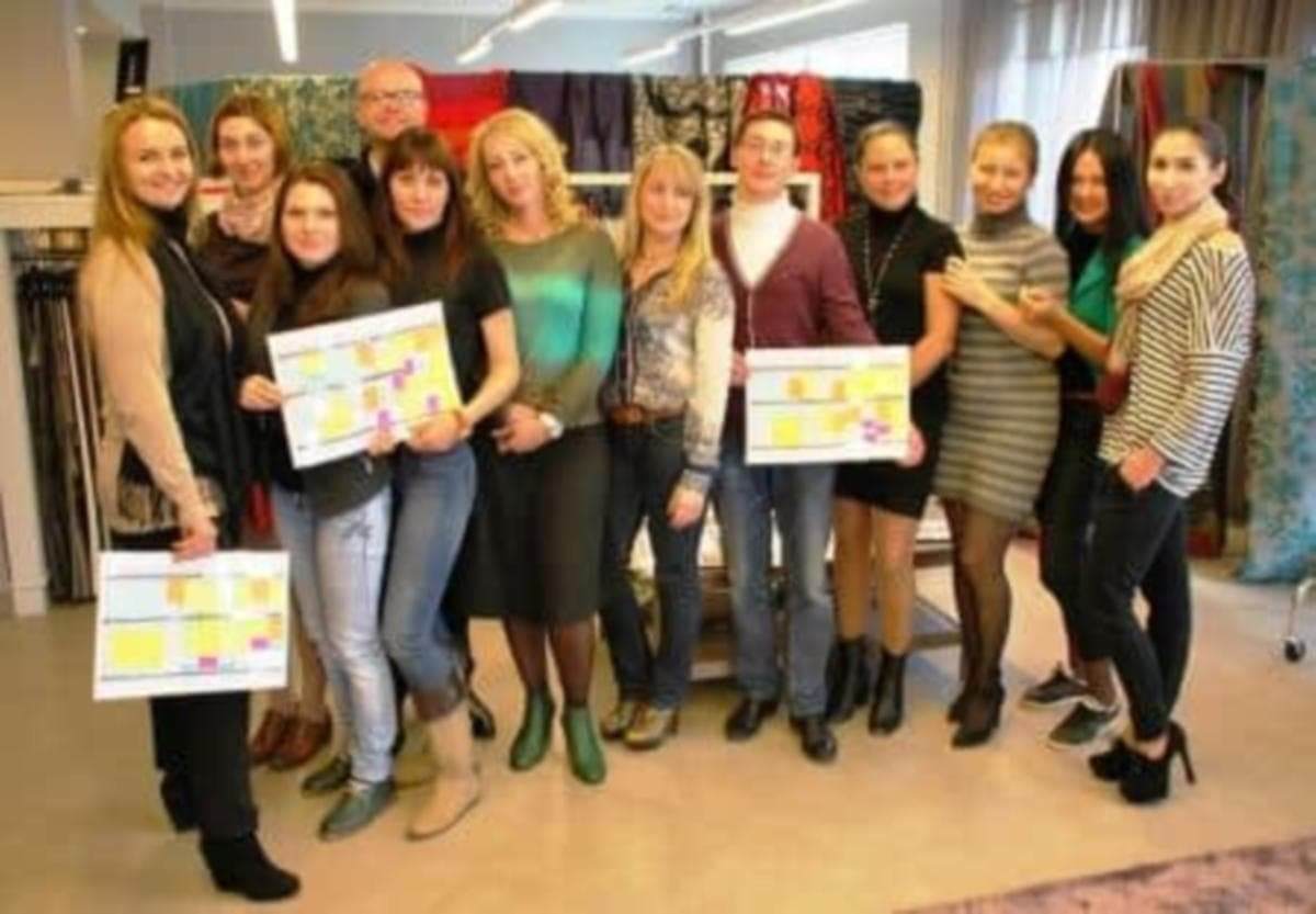 участники деловой игры - сотрудники КАДО