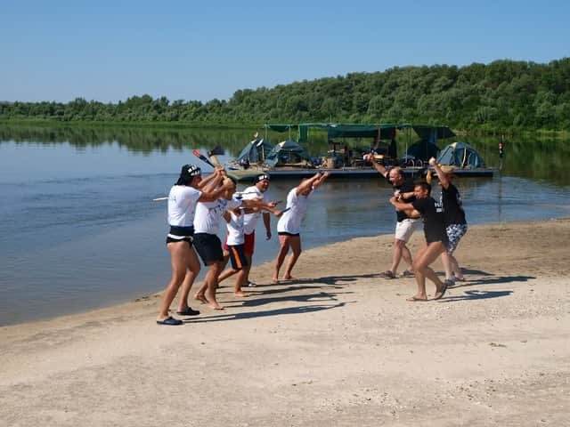 Тимбилдинг на плотах